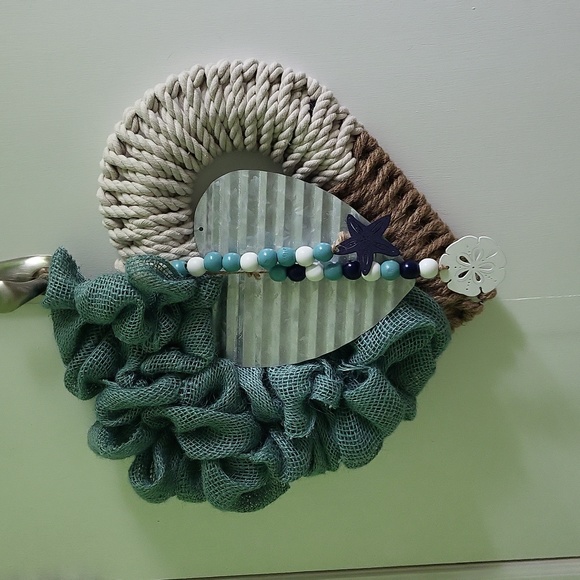 Heart of the Ocean wreath - Picture 1 of 3
